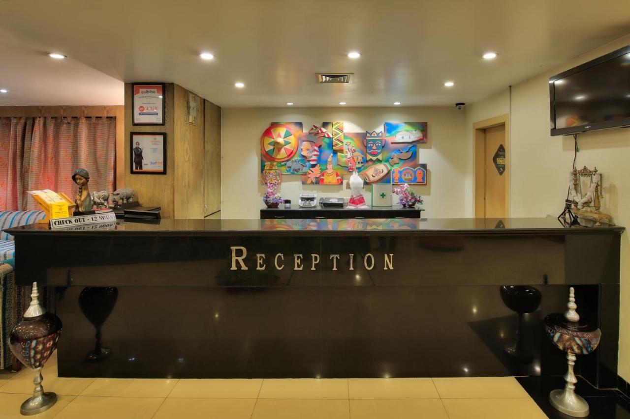 Vishwaratna Hotel Guwahati Exterior foto